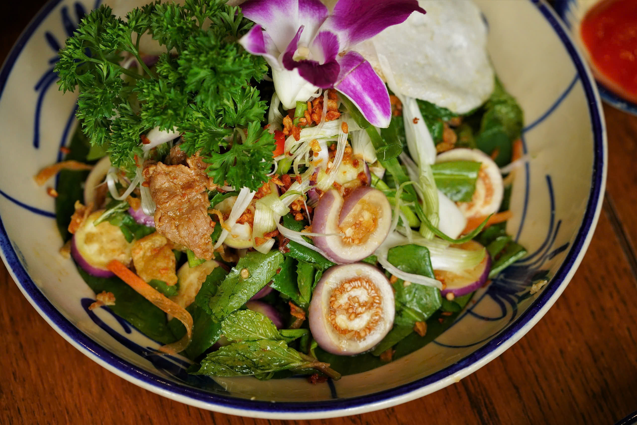 <p style="font-family: Times;">Gỏi bò trộn cà pháo – Chút mộc mạc, chút vấn vương từ vườn Chuồn Chuồn Kim 1 50a444be745bc5059c4a3